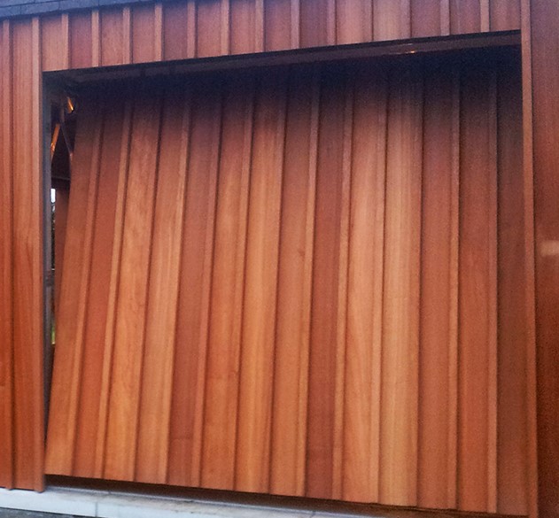 Porte basculante non débordante à contrepoids (notre spécialité)