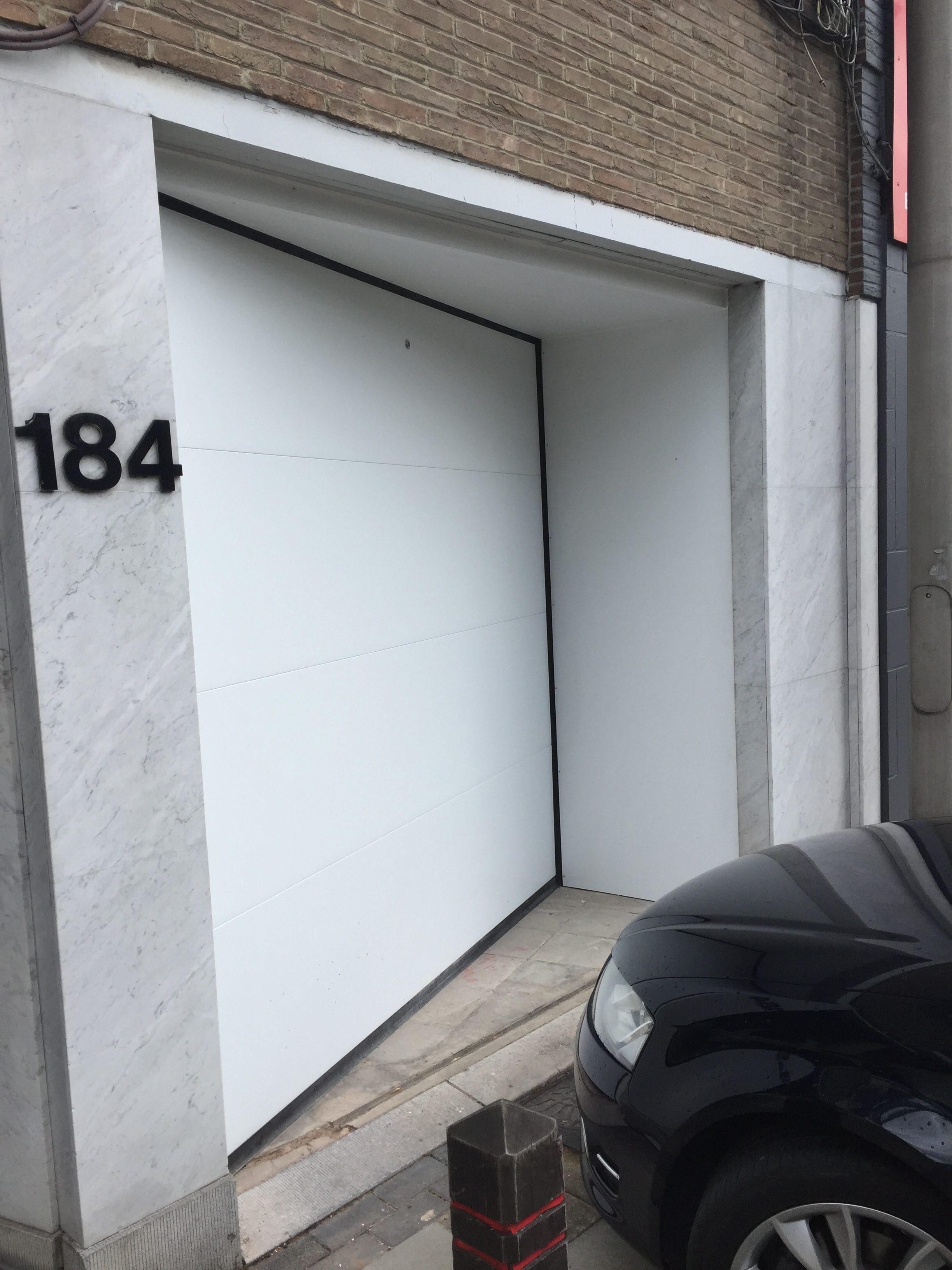 Porte sectionnelle résidentielle